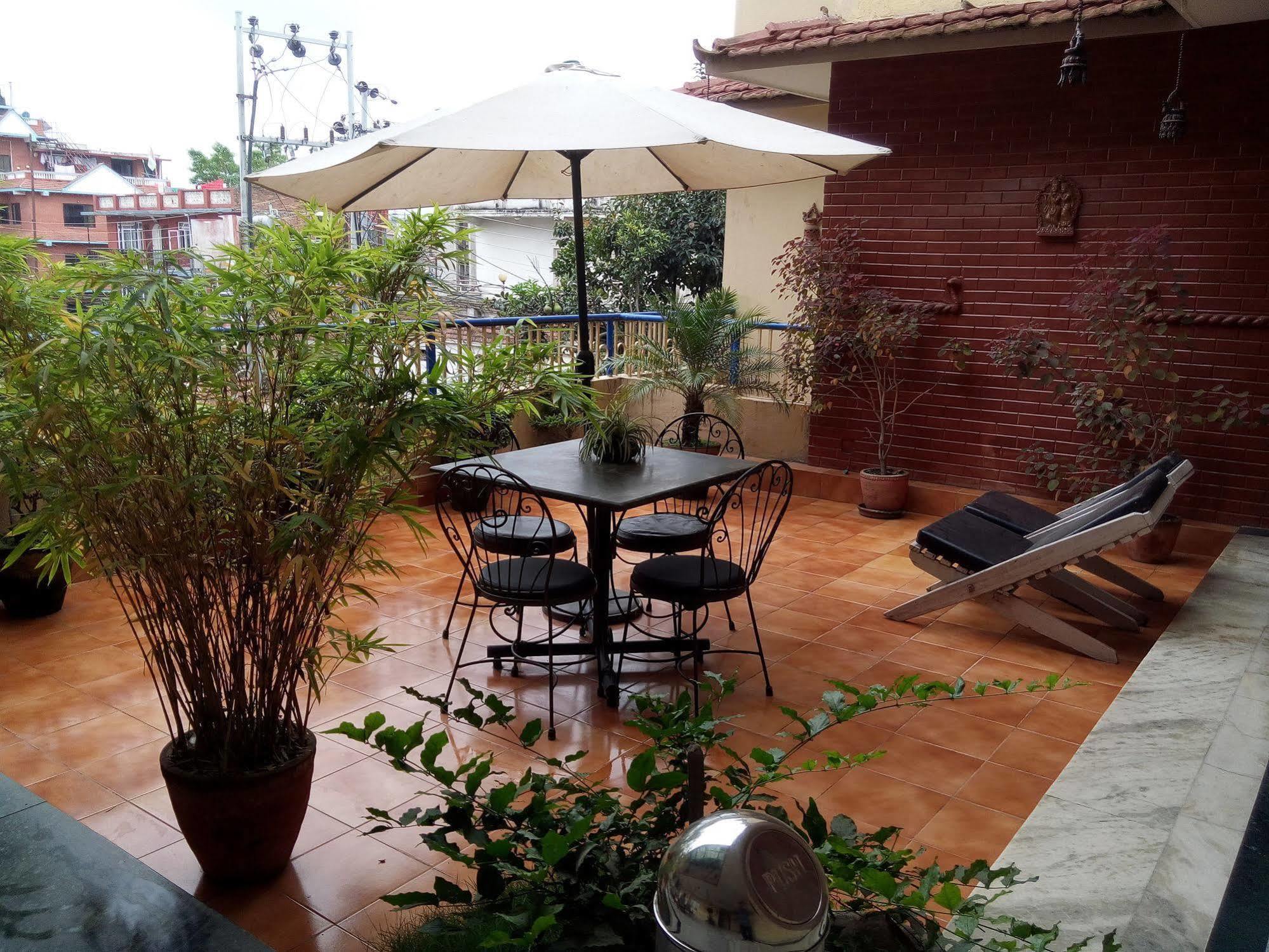 Amar Hotel Kathmandu Esterno foto